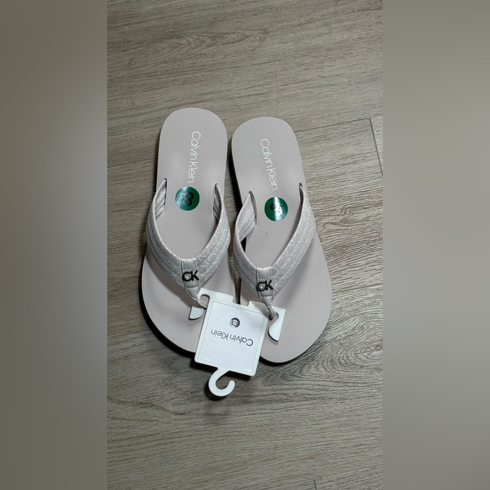 Calvin Klein Women's Pale Pink Thong Sandals - Picture 3 of 3